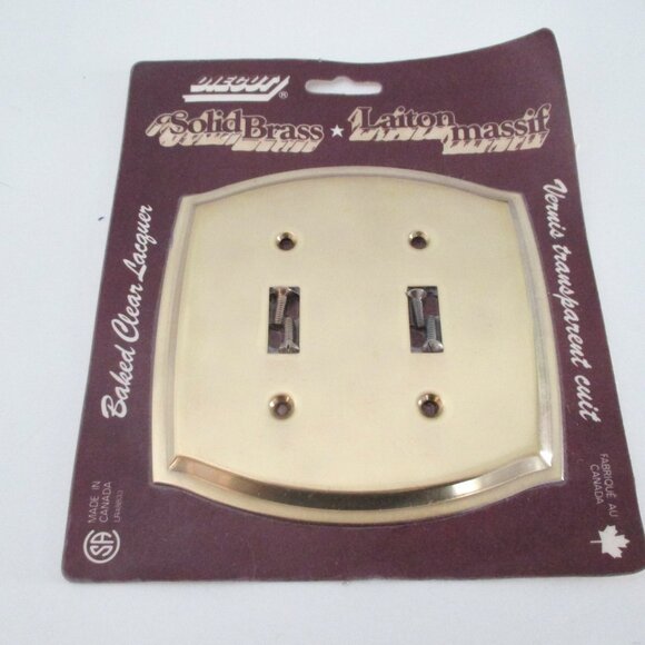 Brass Double Switch Cover Scalloped Beveled Edge New in Package Made in Canada - Picture 2 of 4